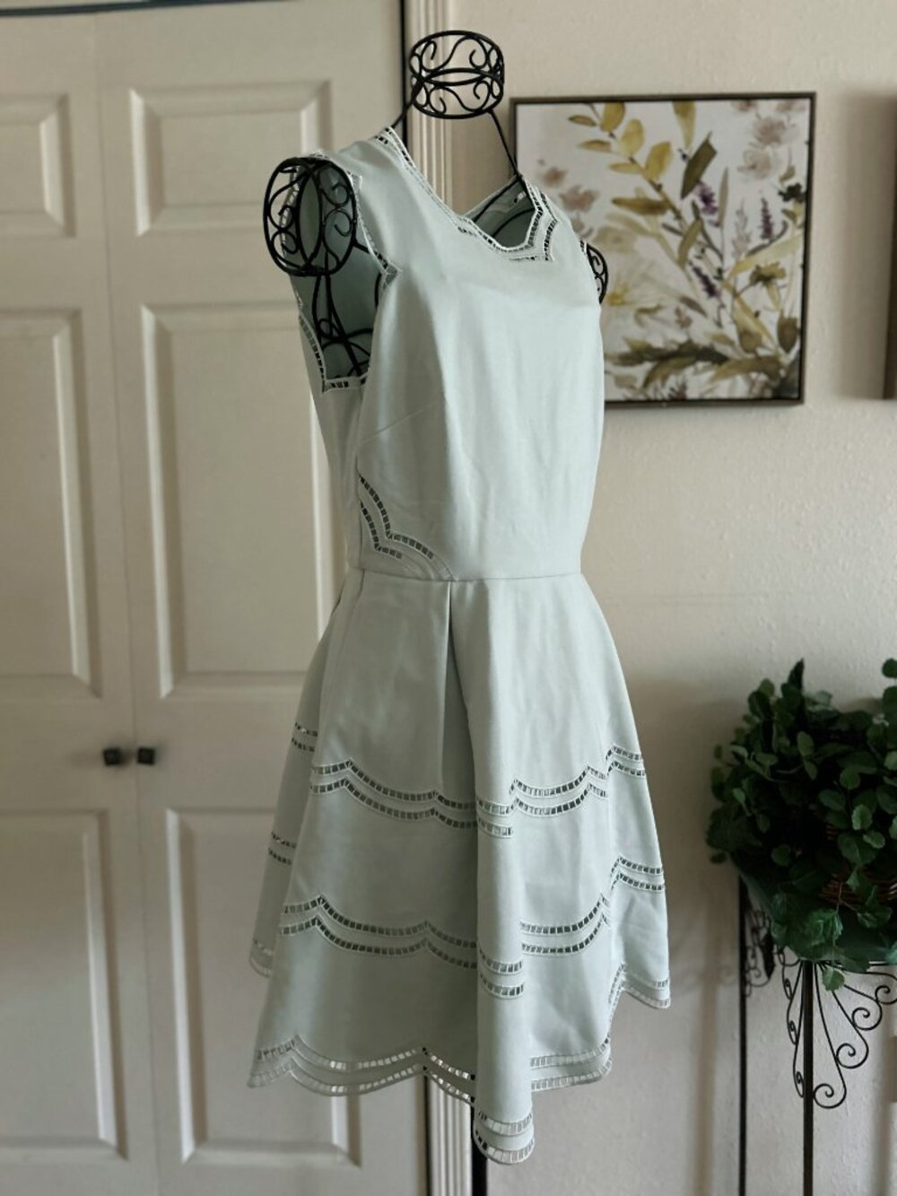 Dress Subcategory Classification - Picture 4 of 6
